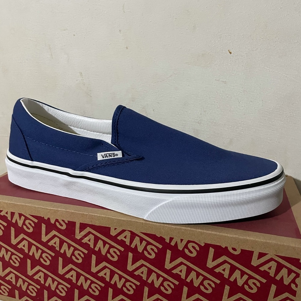 Men’s Navy Blue Slip on
